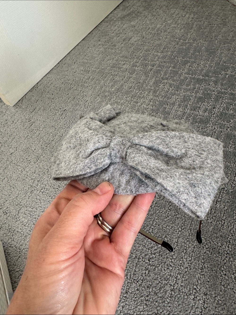 Gray Bow Headband for Kids - Classic Felt Style
